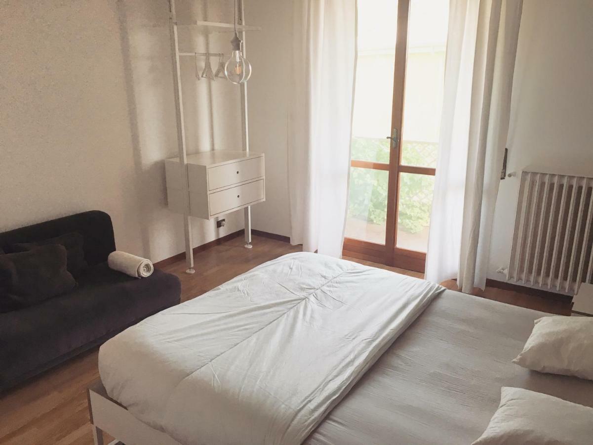 Sunny Family Apartment In Villa - Humanitas Forum Ieo 피에베엠마뉴엘레 외부 사진